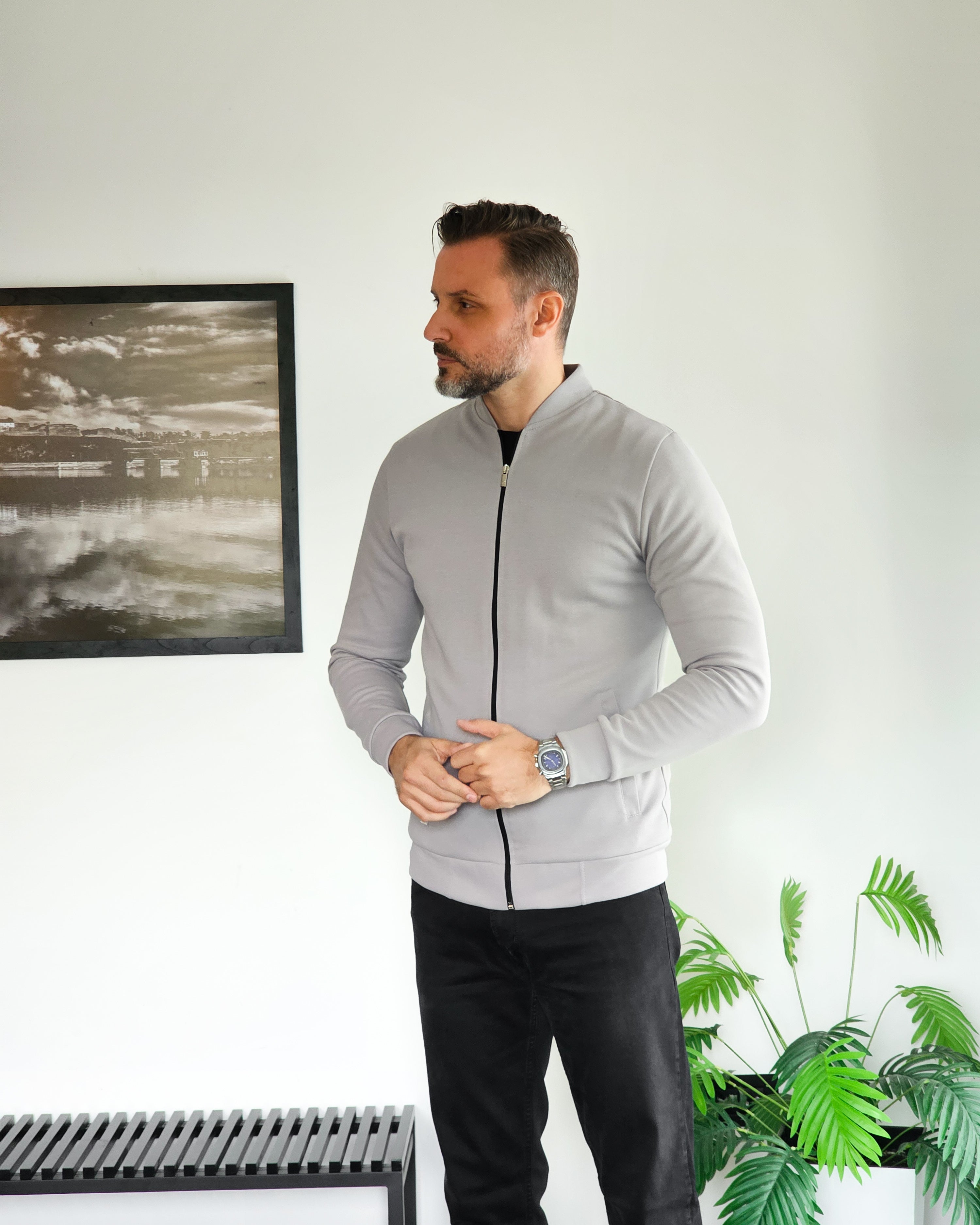 𝗖𝗼𝘀𝗮 𝗡𝗼𝘀𝘁𝗿𝗮 | Full Zip Duks - Capital Silver X Black Strike