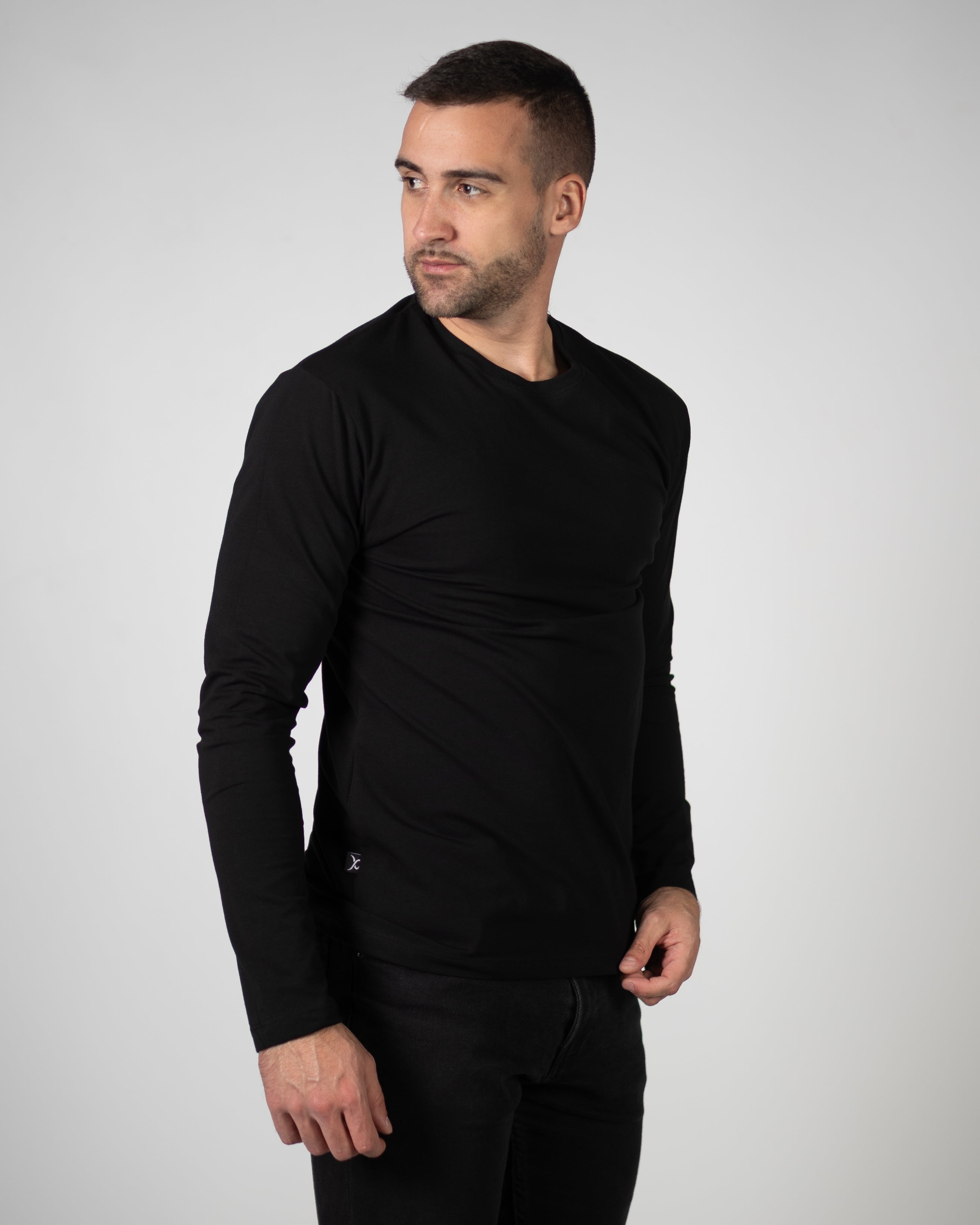 𝗧𝗵𝗲 𝗼𝗻𝗹𝘆 𝗼𝗻𝗲 𝗟𝗼𝗻𝗴 | Basic majica - Black