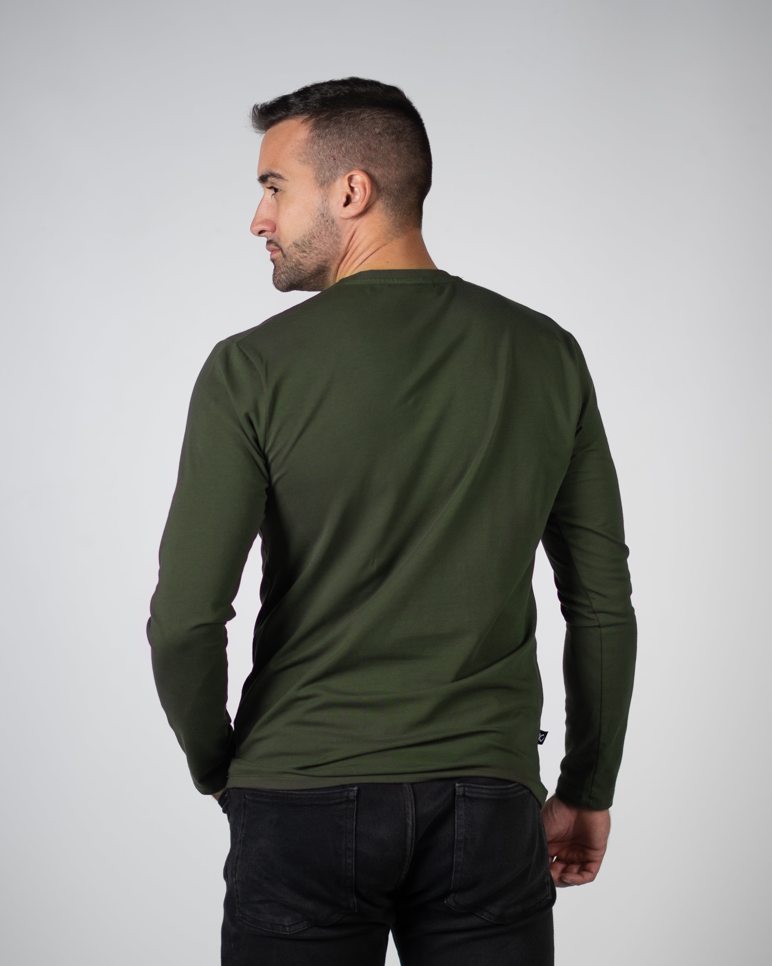 𝗧𝗵𝗲 𝗼𝗻𝗹𝘆 𝗼𝗻𝗲 𝗟𝗼𝗻𝗴 | Basic majica - Olive