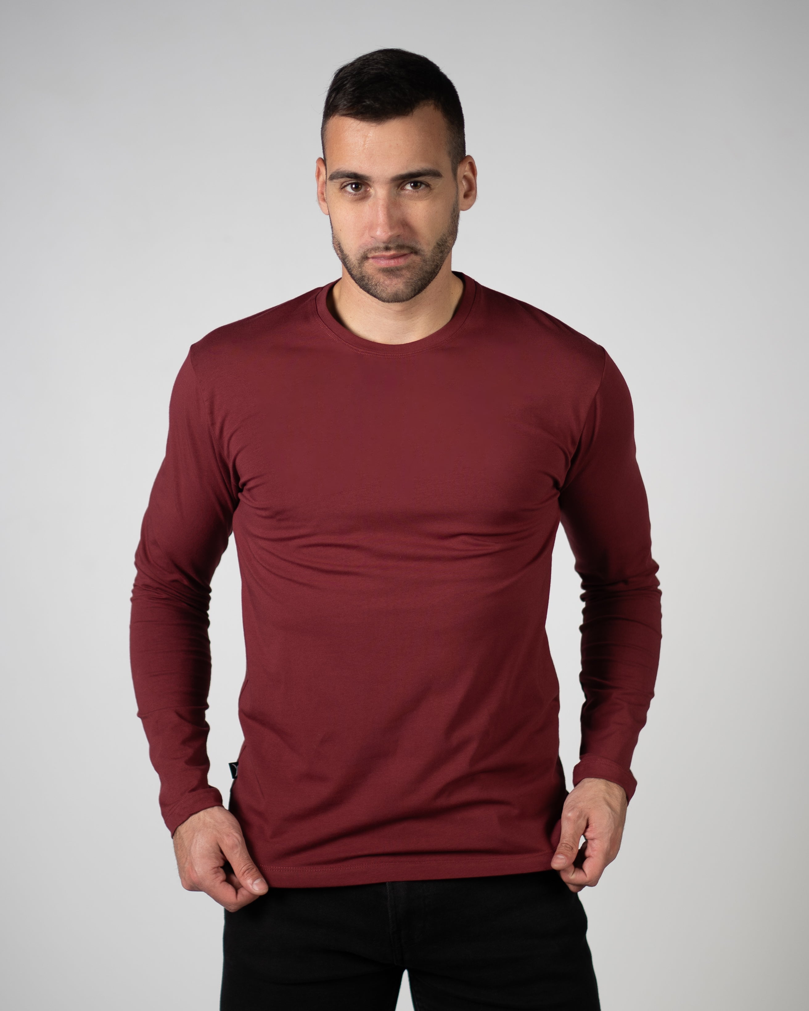 𝗧𝗵𝗲 𝗼𝗻𝗹𝘆 𝗼𝗻𝗲 𝗟𝗼𝗻𝗴 | Basic majica - Ruby Wine