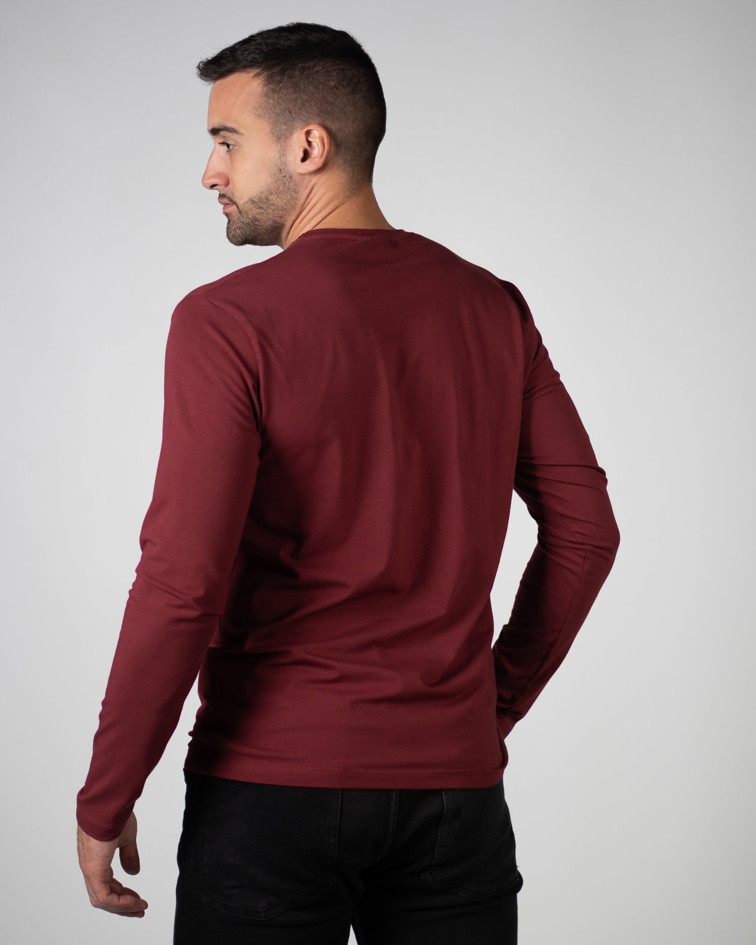 𝗧𝗵𝗲 𝗼𝗻𝗹𝘆 𝗼𝗻𝗲 𝗟𝗼𝗻𝗴 | Basic majica - Ruby Wine